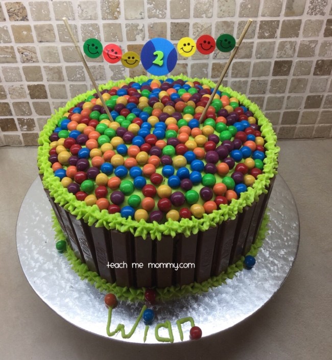 Ball themed party cake